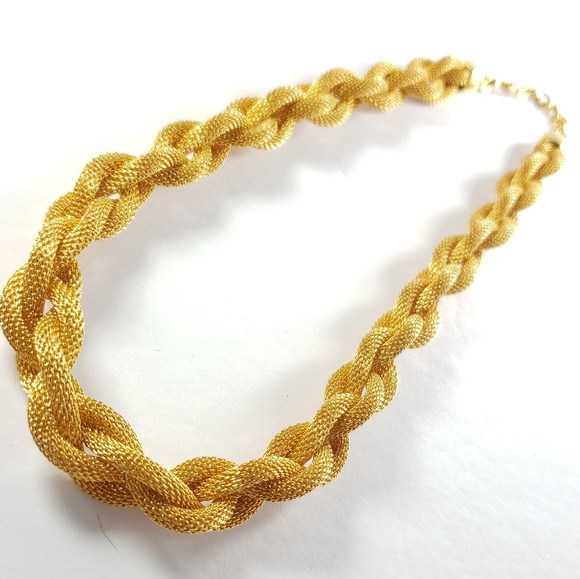 Monet Jewelry - Vintage MONET necklace